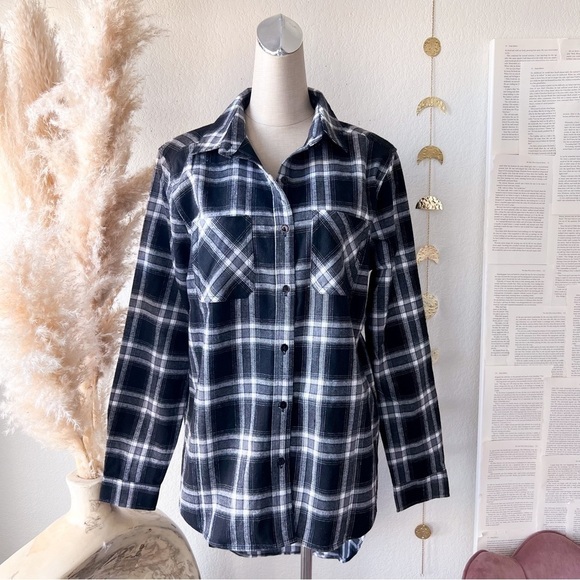 Black & White Plaid Flannel “This Morning” Button Down Shirt - Picture 1 of 12